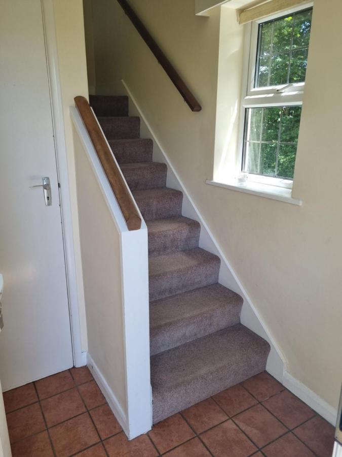 Lovely 2-Bedroom New Forest Apartment On A Farm 뉴밀튼 외부 사진